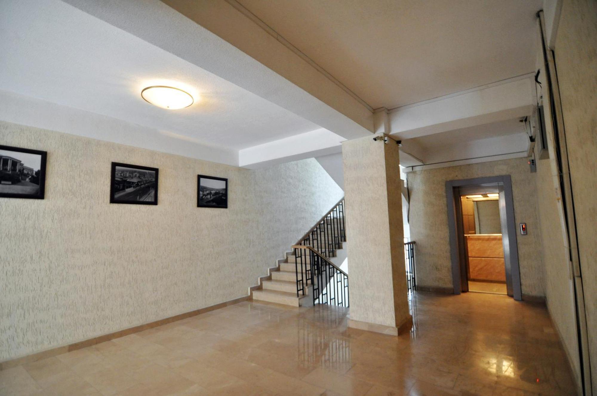 Serviced Apartment On Rustaveli Avenue 16 تبليسي المظهر الخارجي الصورة
